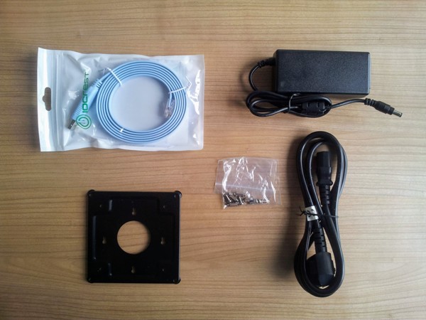 FreePBX 40 cables and mount plate FreePBX 40 cables and mount plate